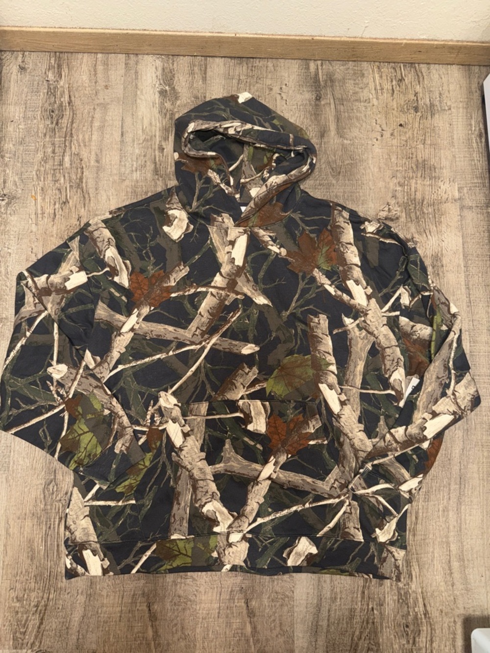 No Boundaries Men's Camo Hooded Pullover in Green, Brown, Tan